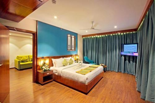 Hotel Ceasar Palace Thodupuzha Esterno foto